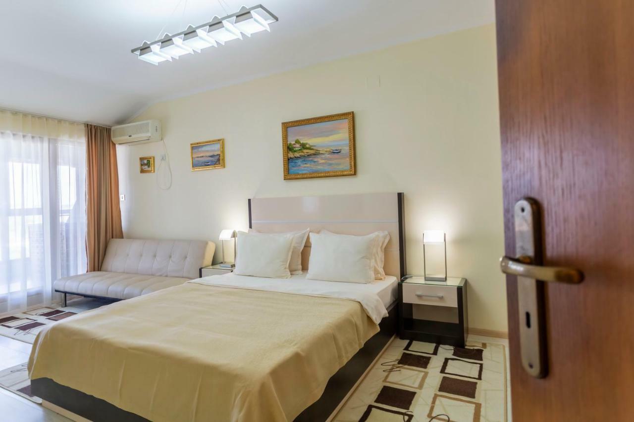 Appartamento La Casa Primorsko Esterno foto