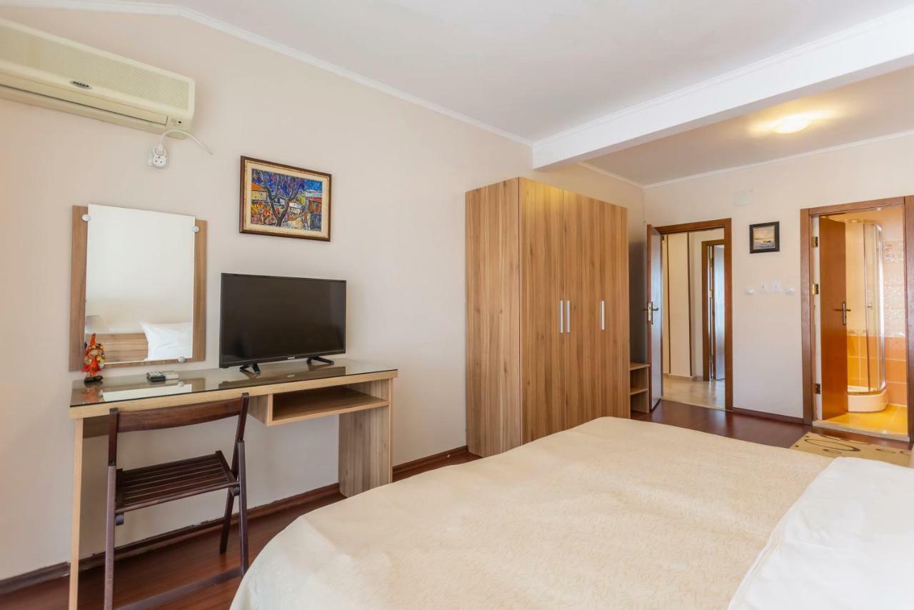 Appartamento La Casa Primorsko Esterno foto